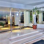 公寓 Axenic Retreat - Panoramic Ocean View, Sleeps 4, Ensuite Bathroom, New Redesign 塞辛布拉