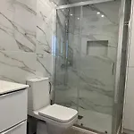 Axenic Retreat - Panoramic Ocean View, Sleeps 4, Ensuite Bathroom, New Redesign
