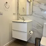 公寓 Axenic Retreat - Panoramic Ocean View, Sleeps 4, Ensuite Bathroom, New Redesign