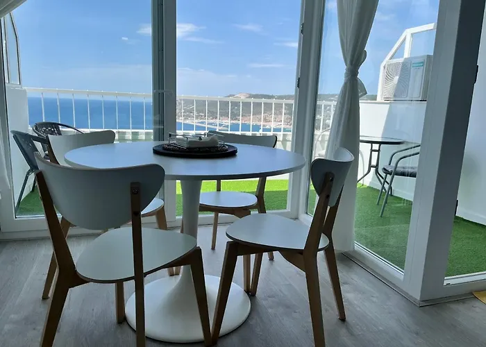 Axenic Retreat - Panoramic Ocean View, Sleeps 4, Ensuite Bathroom, New Redesign Διαμέρισμα