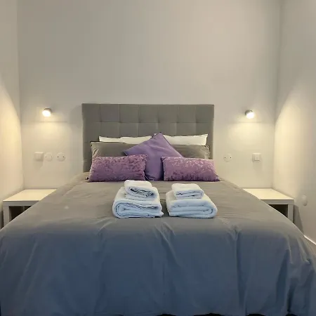 Axenic Retreat - Panoramic Ocean View, Private Terrace, Sleeps 4, Ensuite Bathroom, New Redesign ססימברה