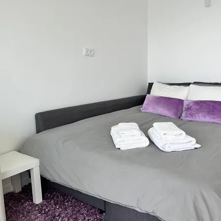 公寓 Axenic Retreat - Panoramic Ocean View, Private Terrace, Sleeps 4, Ensuite Bathroom, New Redesign